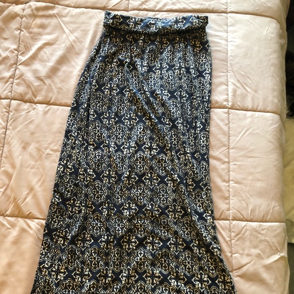 ❤️SALE❤️Boho navy and cream maxi skirt. - Picture 3 of 8